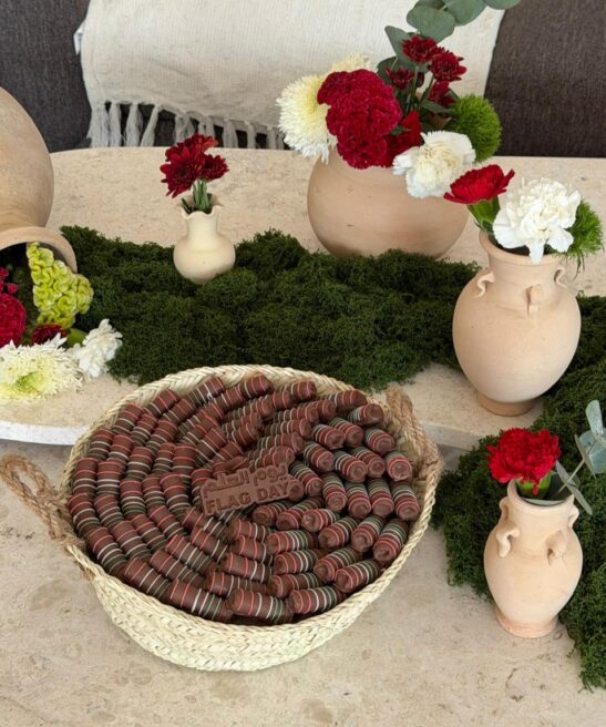 ميني ويفر بألوان يوم العلم